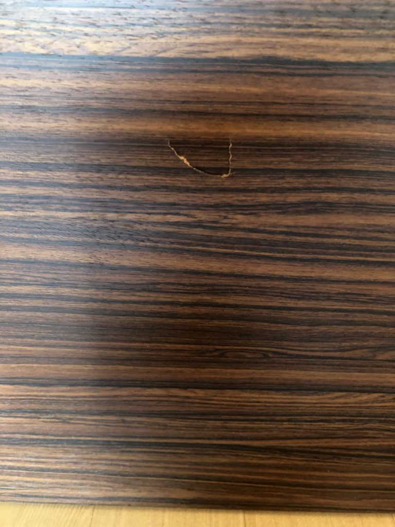 ドア穴補修