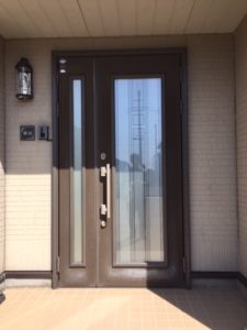 玄関ドア補修塗装